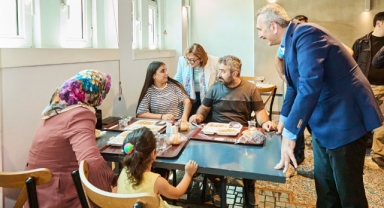 AKP'li belediye de Kent Lokantası açtı