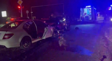 Alkollü sürücü kırmızı ışıkta bekleyen araçların arasına daldı