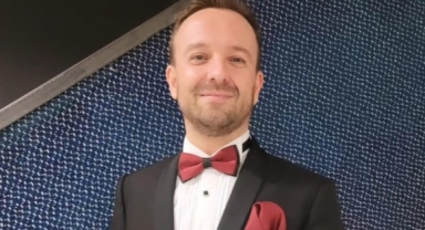 Amatör müzisyen evinde ölü bulundu