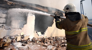 İzmir’de büyük yangın