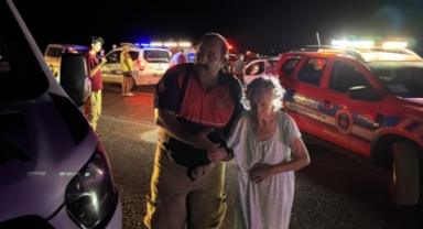 İzmir'de yangın devam ediyor