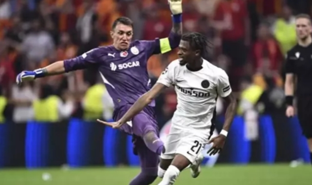 Rakibine tekme atan Muslera'ya UEFA'dan ağır ceza