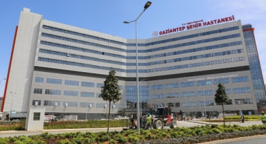 Şehir hastanelerinde metrekare başına kira ödeniyor