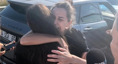 Sıla Doğu Dilan Polat'la çekildiği fotoğrafı paylaştı