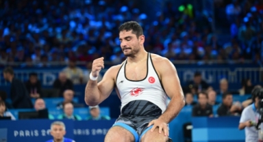 Taha Akgül yarı finalde elendi