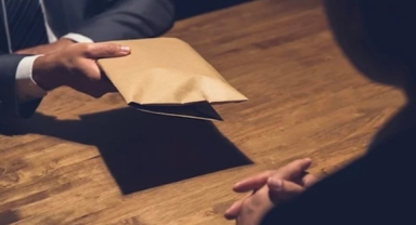 Tapuda rüşvet operasyonu yapıldı