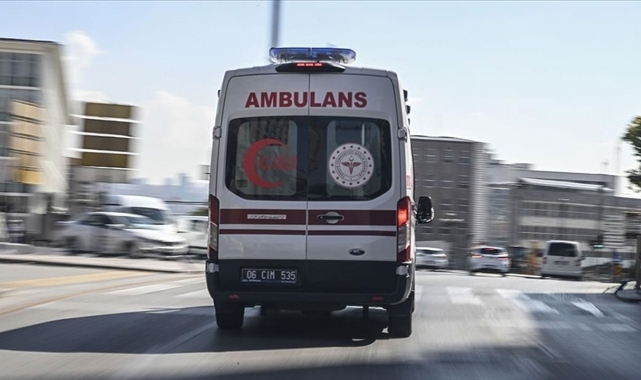 Tekel bayiyi basıp genç kızın dişlerini kırdılar