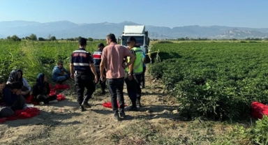 Uyuyakalan küçük kız kamyonun altında can verdi