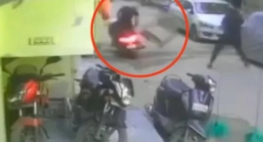 Üzerine klima ünitesi düşen genç feci şekilde öldü