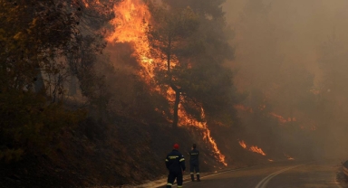 Yunanistan'da Miçotakis'e 'istifa' çağrısı