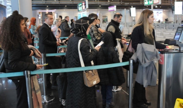 Almanya’da uçaklar peş peşe kalkıyor