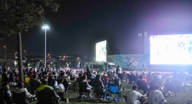 Ankara'da Açık Hava Sineması Keyfi: “Yıldızların Altında Yeşilçam Geceleri” Başkentlilerle Buluştu