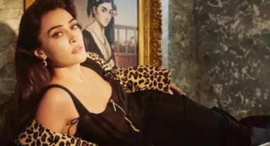 Faruk Sabancı ile el ele görüntülendi 