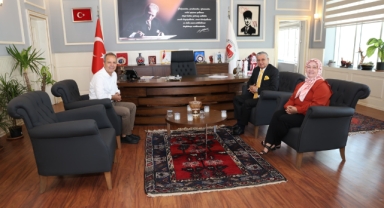 Kemer Belediye Başkanı Necati Topaloğlu'ndan Döşemealtı Belediye Başkanı Menderes Dal’a Nezaket Ziyareti