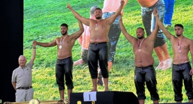 Kemer Belediye Güreşçisinden Çifte Başarı: Kemal Berke Kaya