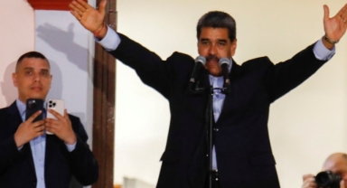 Maduro Noel'in tarihini değiştiriyor