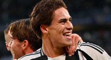 Milli yıldızımız tarihe geçti