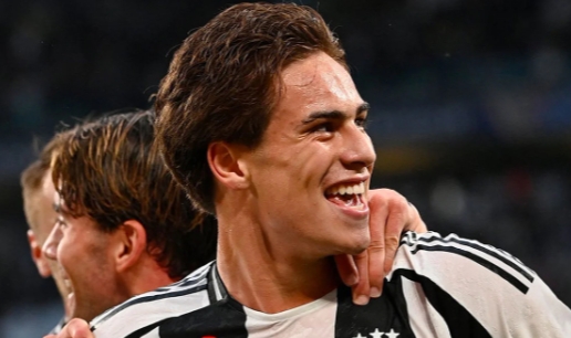 Milli yıldızımız tarihe geçti