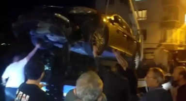 Otomobil Uçurumdan Yuvarlandı