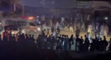 Pakistan’da karakolda patlama