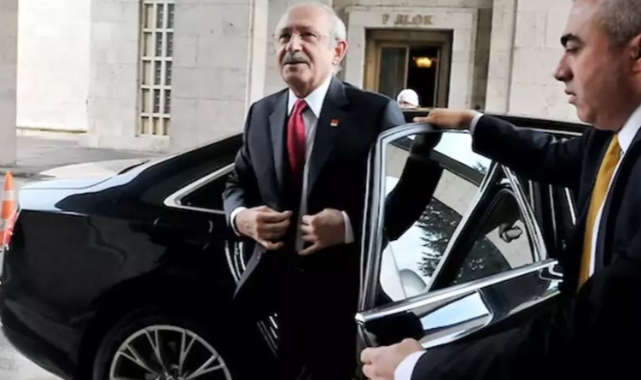 2 makam aracını CHP'ye iade etti