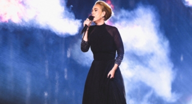Adele'den kötü haber