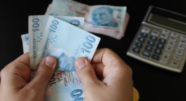 AKP’li belediyelere vergi borcu kıyağı