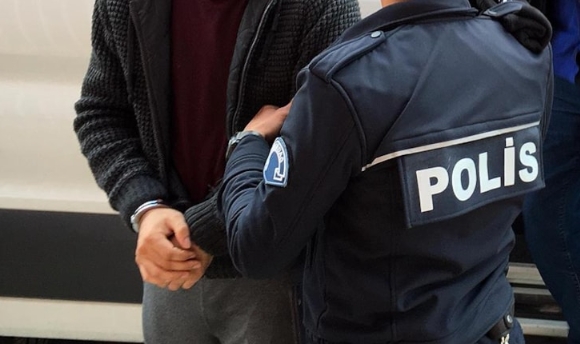 Atatürk büstüne zarar veren zanlı tutuklandı