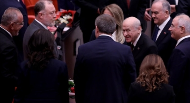 Bahçeli'den DEM Parti ile tokalaşma açıklaması