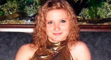 Genç kızı ayılar canlı canlı yedi