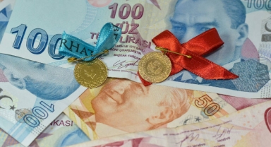 Gram altında ibre yukarı