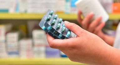 İlaca zam sorunu çözmedi