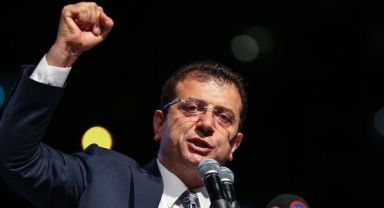 İmamoğlu yumruğunu kaldırıp iktidara rest çekti