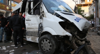 İş makinesi 7 aracı biçti