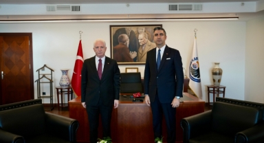 İstanbul Valisi Davut Gül ve Başkan Gökhan Yüksel, Kartal Muhtarları ile Buluştu