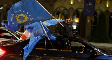 Komşuda seçim kaosu