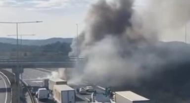 Kuzey Marmara'da otobüs yangını panik yarattı