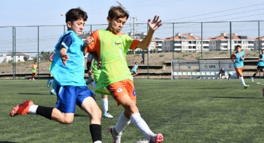 Lüleburgaz LYFA’da 14 Yaş Altı Milli Takım Seçmeleri Gerçekleştirildi