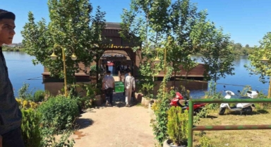 Sahilde yürüyen vatandaşlar fark etti