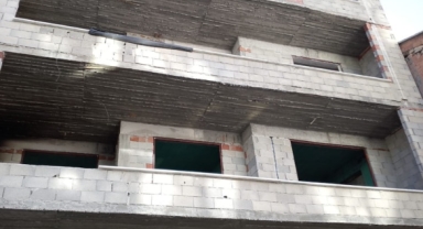 Tartıştığı mesai arkadaşını 3. kattan atıp öldürdü