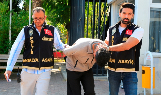 Teröristlerin kimlikleri ve örgütleri belli oldu
