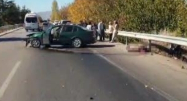 Trafikte domuza çarptılar