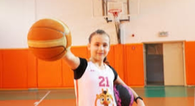 Türkiye'nin Yıldız Basketbolcusu Ecrin Mart, Amerika'da Kariyerine Devam Edecek!