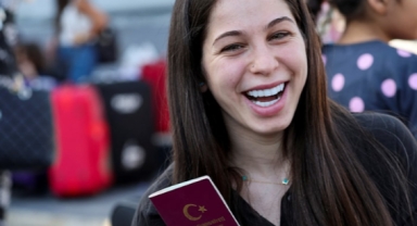 Türkler Lübnan’dan tahliye ediliyor