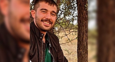 Yakınlarını görüntülü arayarak intihar etti