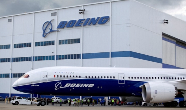 Boeing 2 binden fazla çalışanını işten çıkaracak