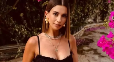 Buse Terim derin yırtmacıyla çok konuşuldu 