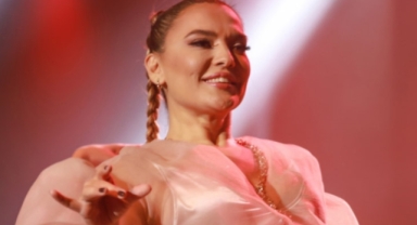 Demet Akalın kiracısı ile başa çıkamayınca evini satışa çıkarttı