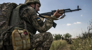 İngiltere'den Ukrayna'ya ek askeri yardım