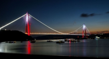 İstanbul Boğazı trafiğe kapatıldı